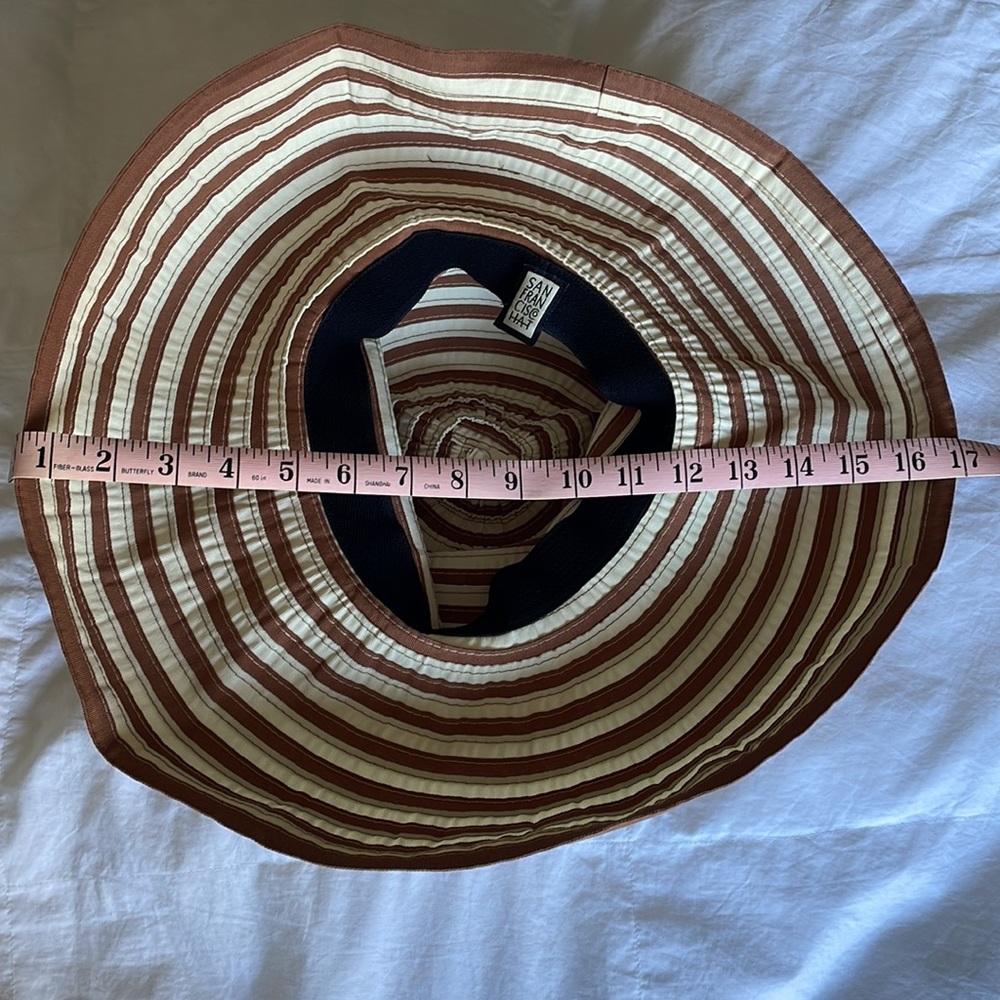 Cream and light brown striped sun hat by San Francisco Hat - protective & cute! - Picture 6 of 9